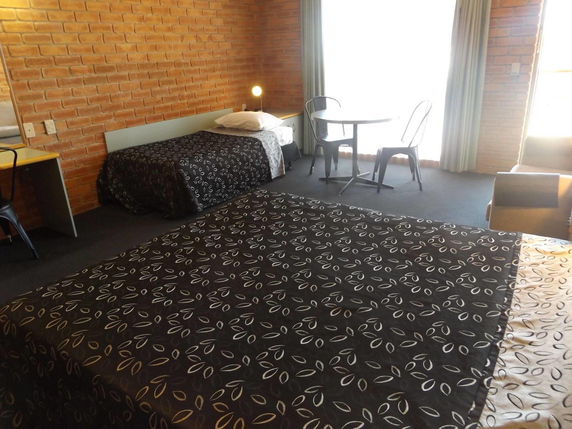 Paradise Palms Motel Mulwala